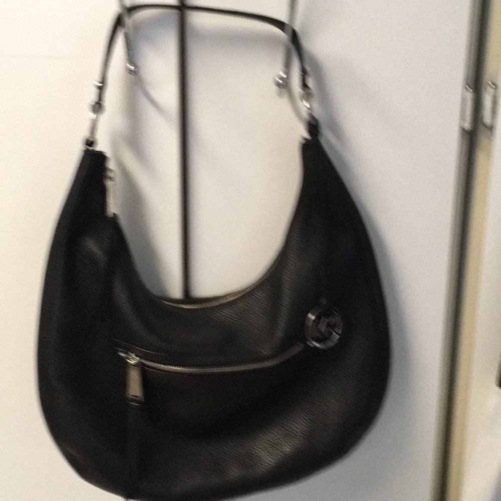 Gently used Michael Kors Rhea Black Leather Purse